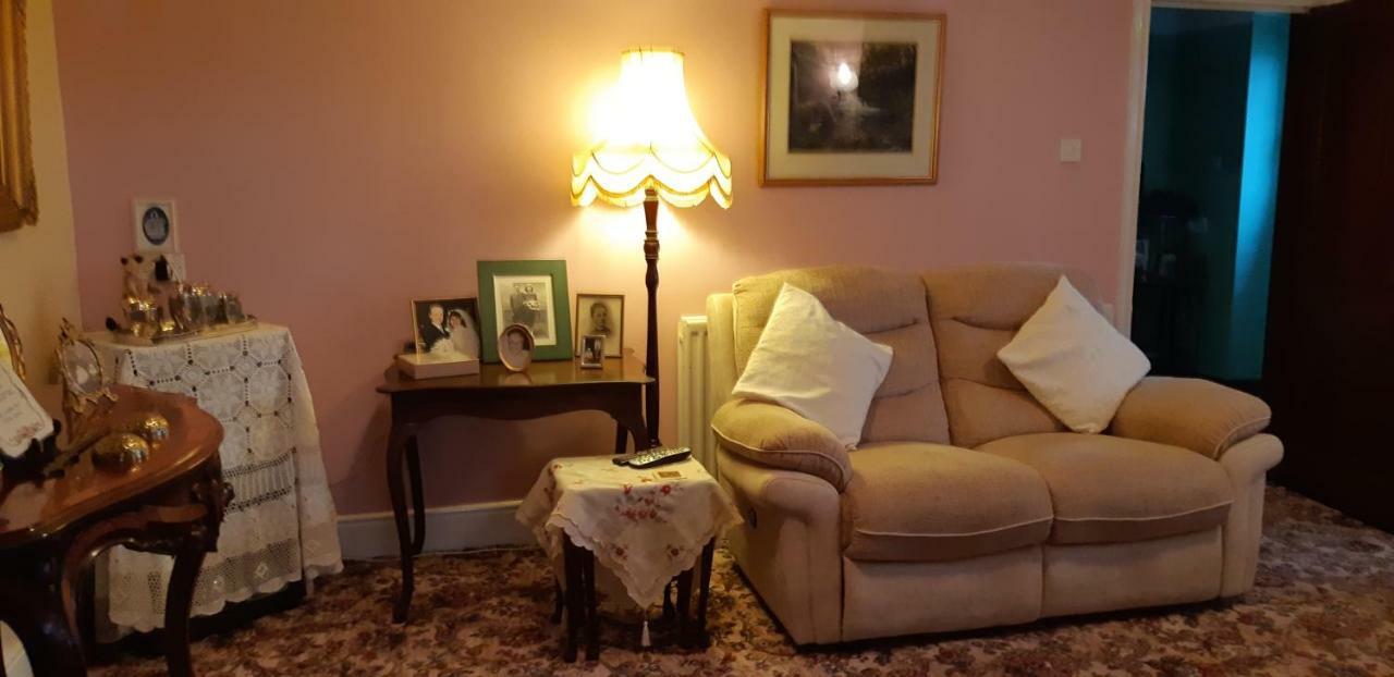 Ballyhargan Farm House 던기번 외부 사진