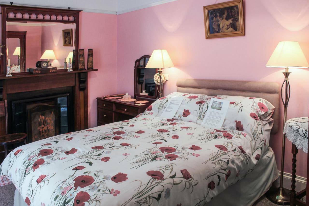 Ballyhargan Farm House 던기번 외부 사진